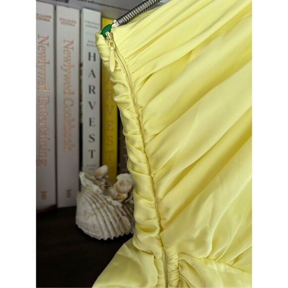 NWOT Gigii’s (Neiman Marcus) Denisa Dress In Yellow Size Medium MSRP $555 - Picture 7 of 10